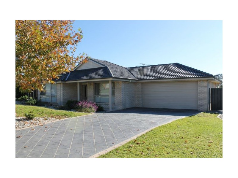 20 Squirrel Glider Drive, Thurgoona NSW 2640