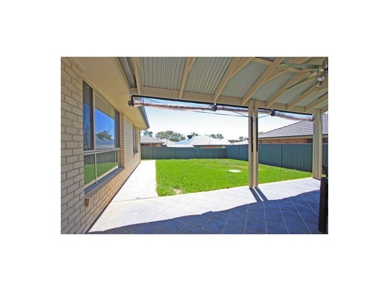 20 Squirrel Glider Drive, Thurgoona NSW 2640