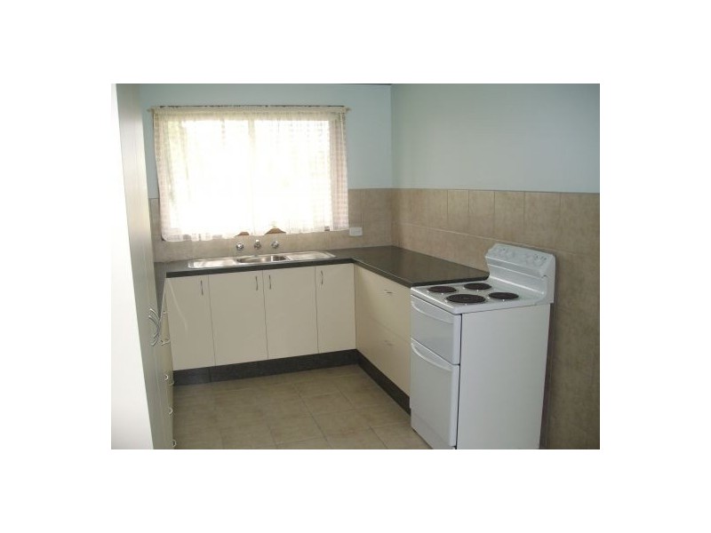 2/420 Urana Road, Lavington NSW 2641