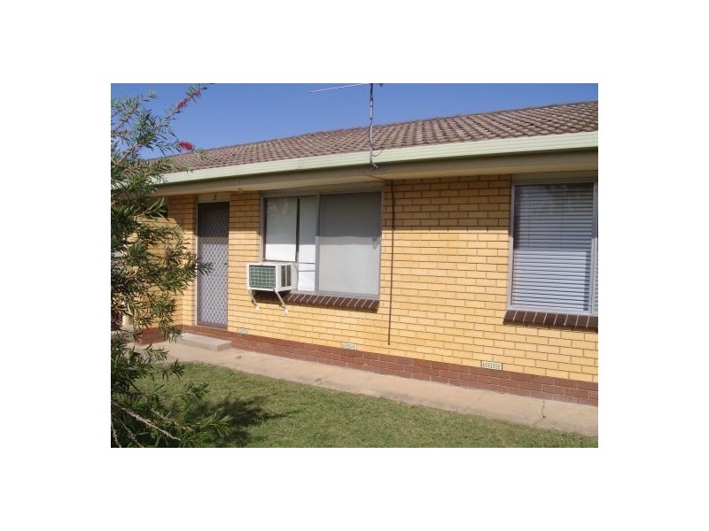 2/420 Urana Road, Lavington NSW 2641