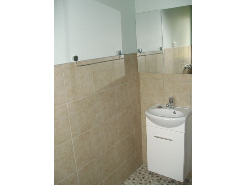 2/420 Urana Road, Lavington NSW 2641