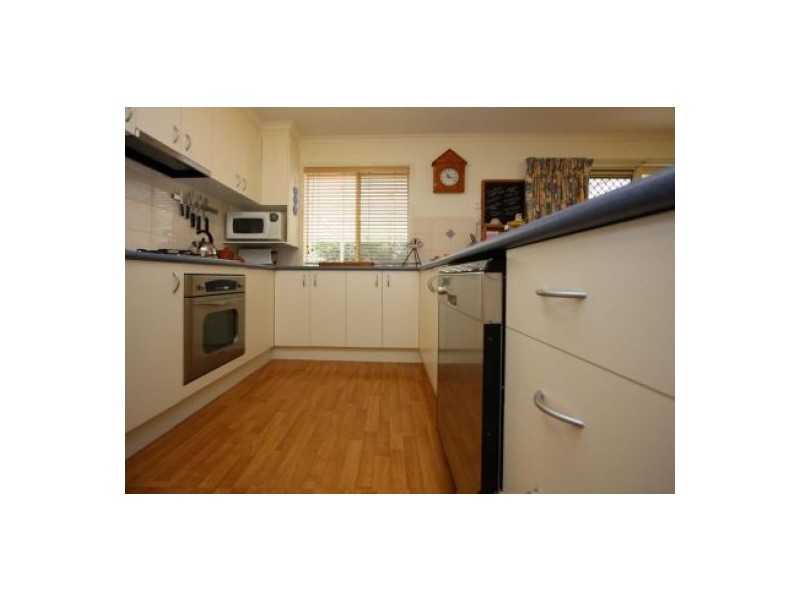 170 Clarke Street, Howlong NSW 2643