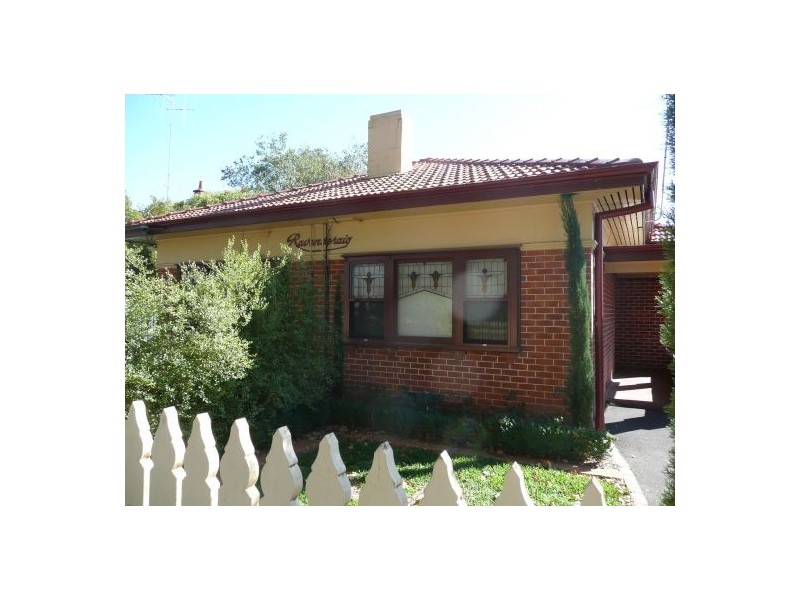 472 Guinea Street, Albury NSW 2640