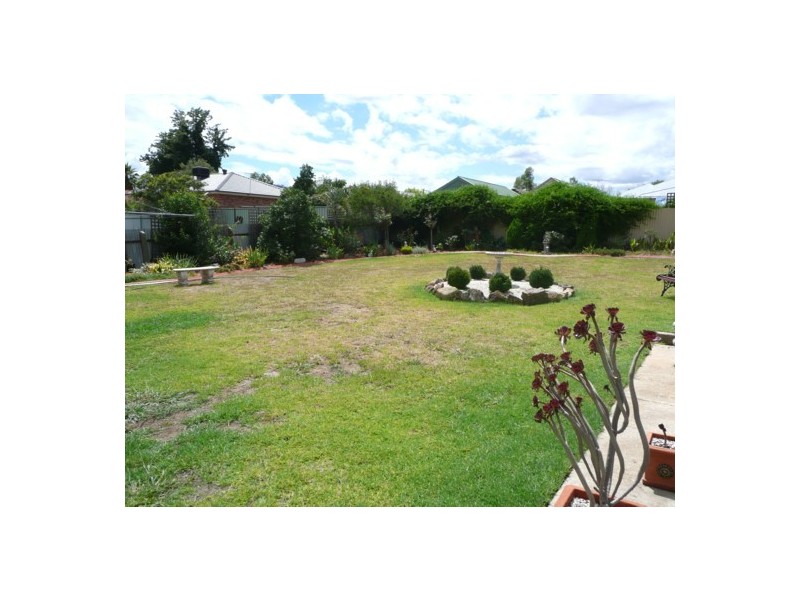 546 Moffat Street, Lavington NSW 2641