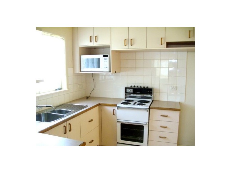 393 Nowland Avenue, Lavington NSW 2641