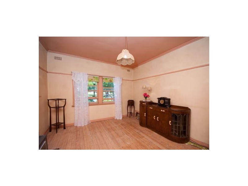 580 Mann St, Lavington NSW 2641