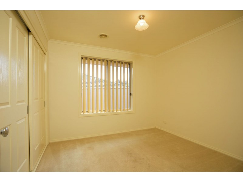 82 Dryandra Way, Thurgoona NSW 2640