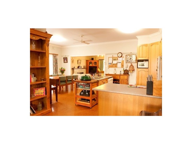 330 Wantigong Street, North Albury NSW 2640