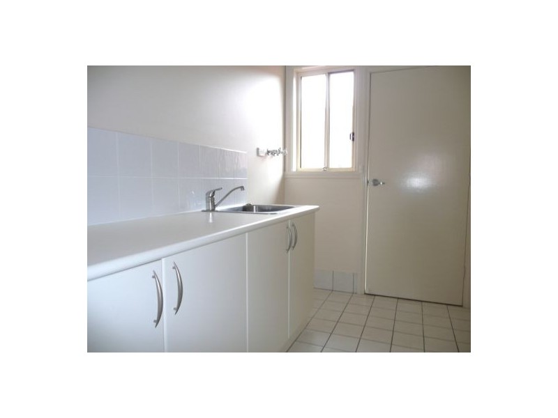 1/41 Harmer Street, Lavington NSW 2641