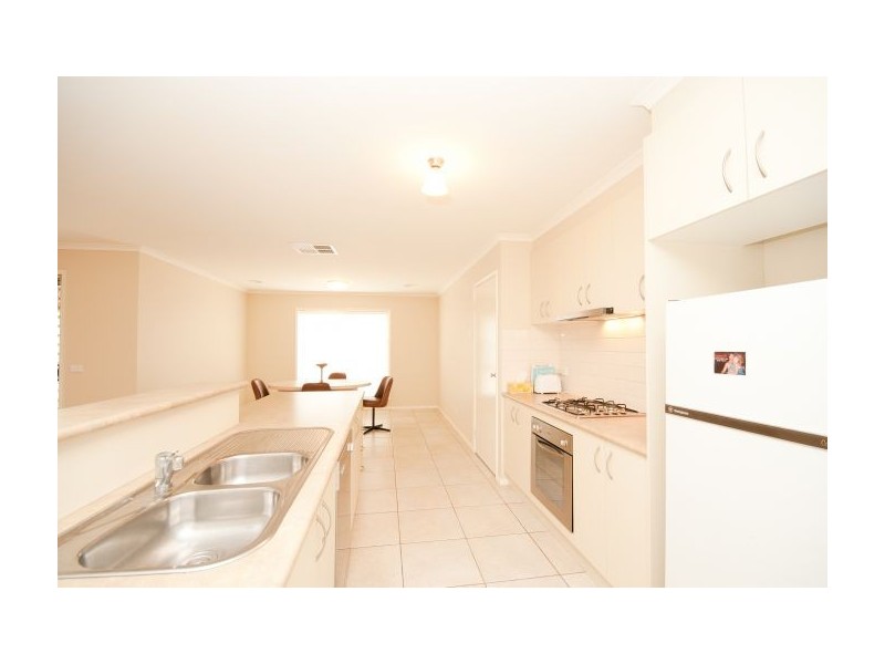 196 Kaitlers Rd, Lavington NSW 2641