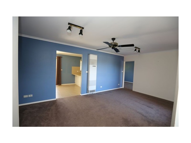 2/10 Heppner Crt, Thurgoona NSW 2640