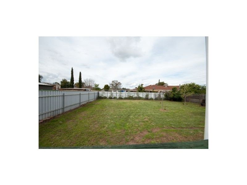 306 Sutherland Street, Lavington NSW 2641
