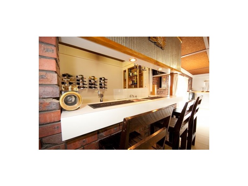 306 Sutherland Street, Lavington NSW 2641