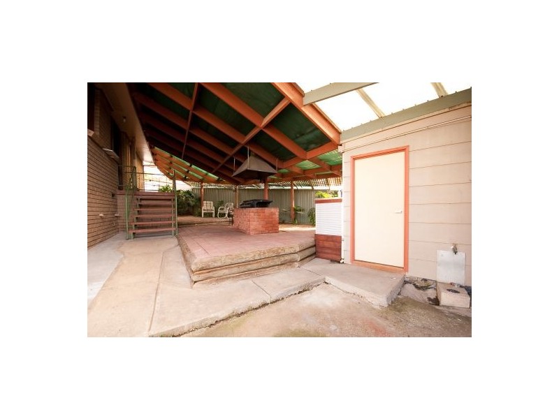 887 Monkhouse Pl, Lavington NSW 2641