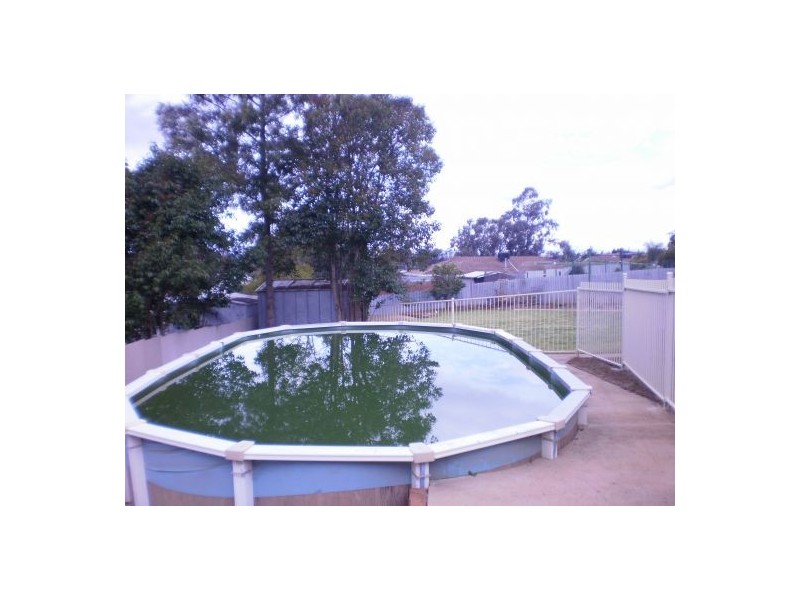 520 Munro Street, Lavington NSW 2641