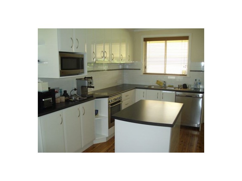 477. Kotthoff Street, Lavington NSW 2641