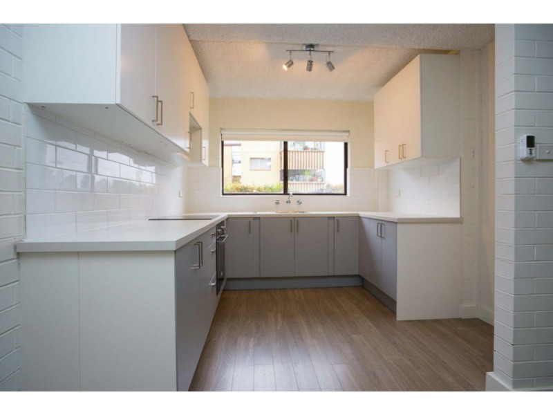 24/429 McDonald Road, Lavington NSW 2641