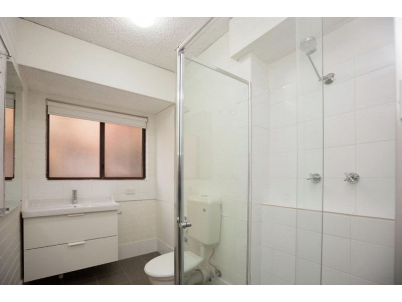 24/429 McDonald Road, Lavington NSW 2641