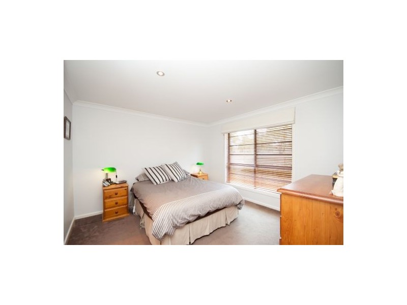 2 Guthega Crt, Thurgoona NSW 2640