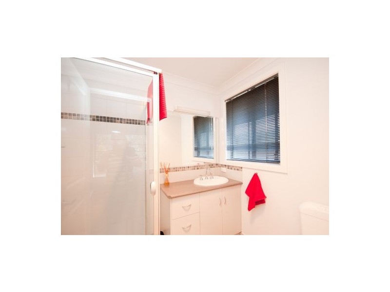 2 Guthega Crt, Thurgoona NSW 2640