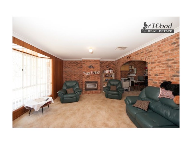 643 Centaur Road, Lavington NSW 2641