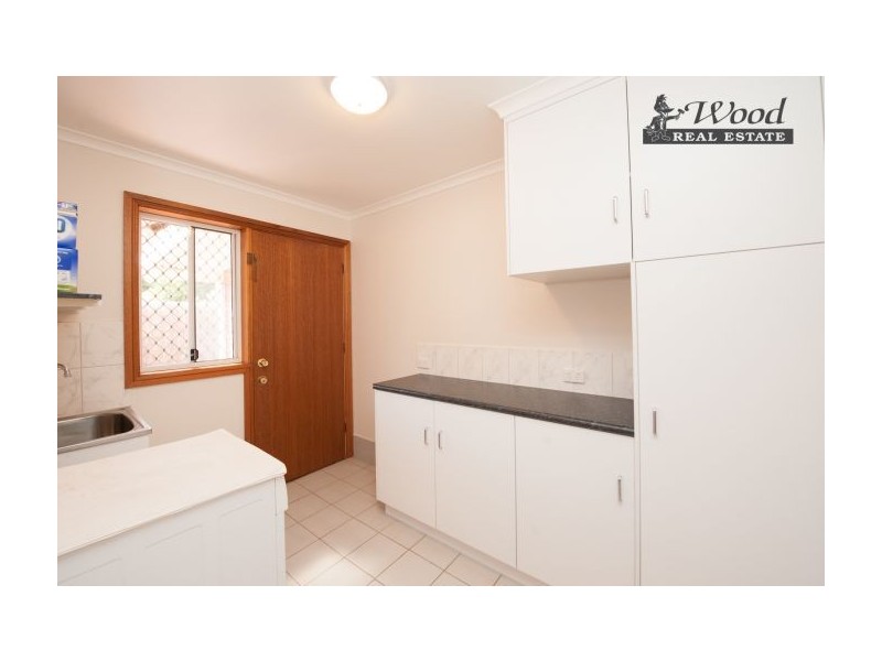 643 Centaur Road, Lavington NSW 2641