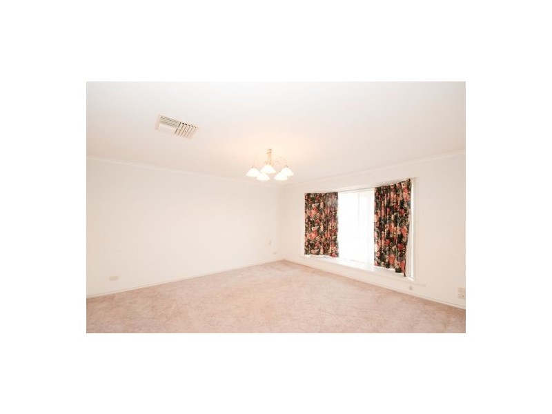 11 The Copse, Thurgoona NSW 2640