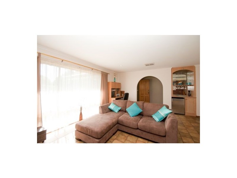 340 Cheyenne Drive, Lavington NSW 2641