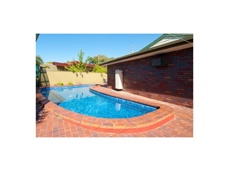 340 Cheyenne Drive, Lavington NSW 2641