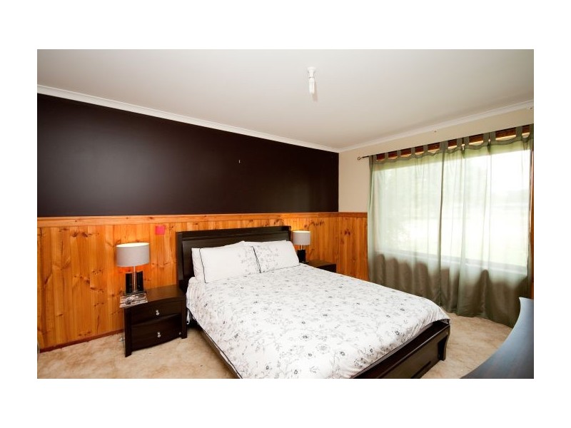 120 Dight St, Jindera NSW 2642