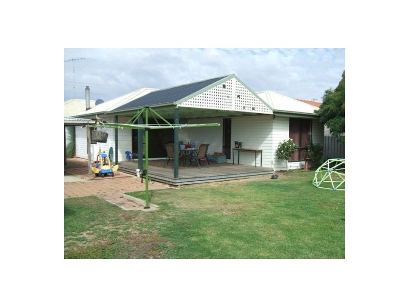 524 Union Road, Lavington NSW 2641