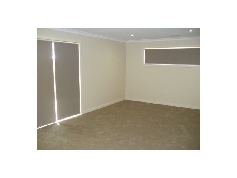 1/776 Centaur Road, Lavington NSW 2641