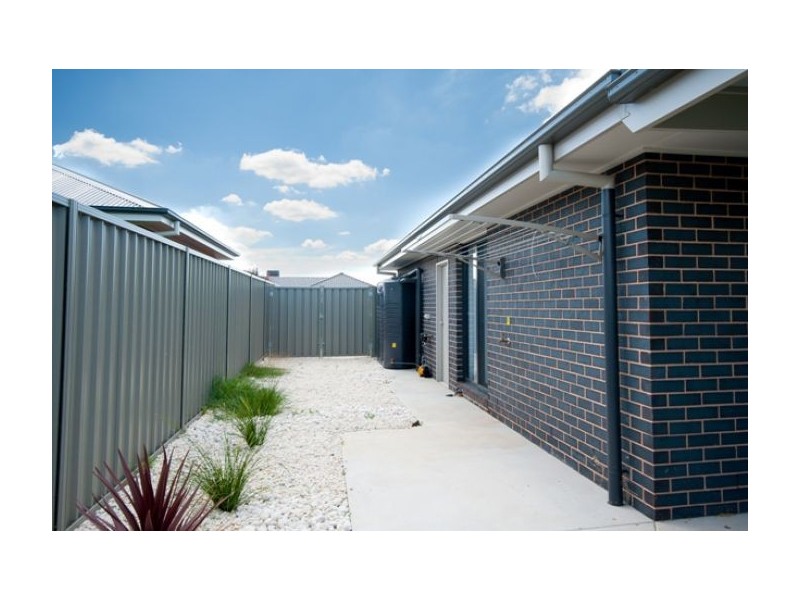 58 Egret Way, Thurgoona NSW 2640