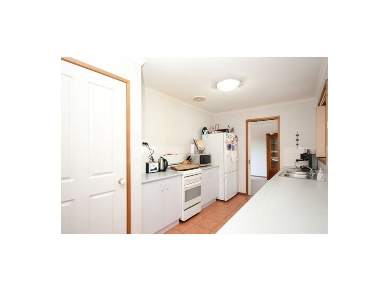 15 Condon Place, Lavington NSW 2641