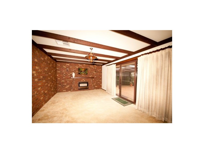 5 Rowen Crt, Lavington NSW 2641