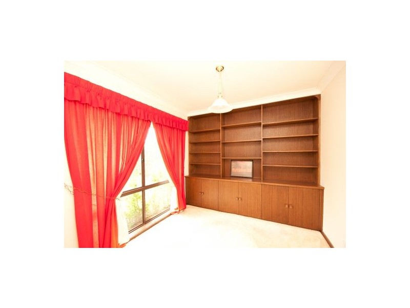 5 Rowen Crt, Lavington NSW 2641