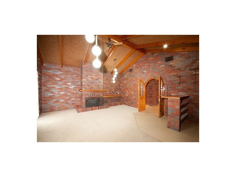 700 Pearsall St, Lavington NSW 2641