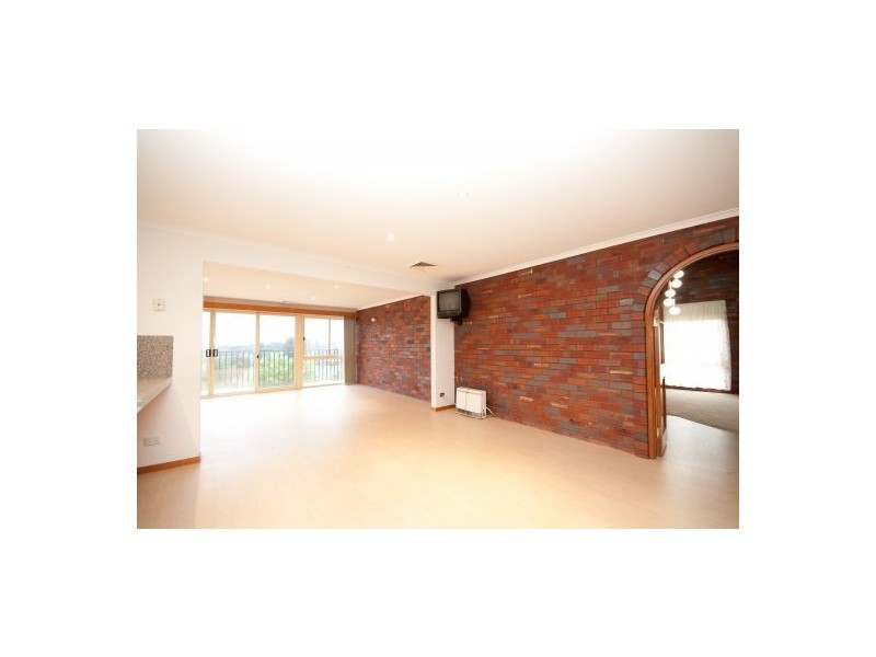 700 Pearsall St, Lavington NSW 2641