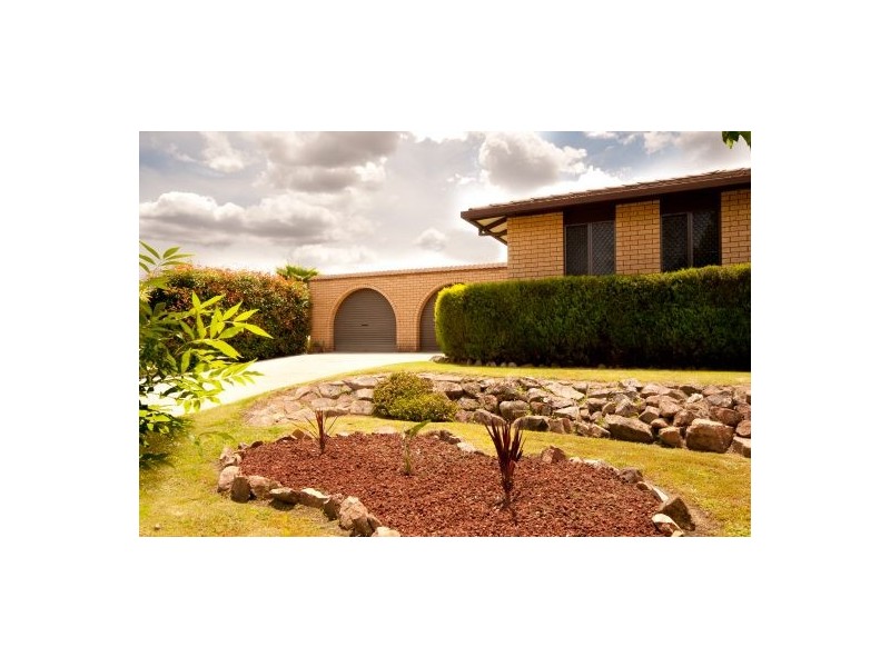 8 Rowen Crt, Lavington NSW 2641