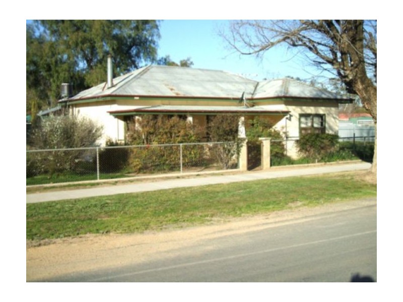 81-83 Urana St, Jindera NSW 2642