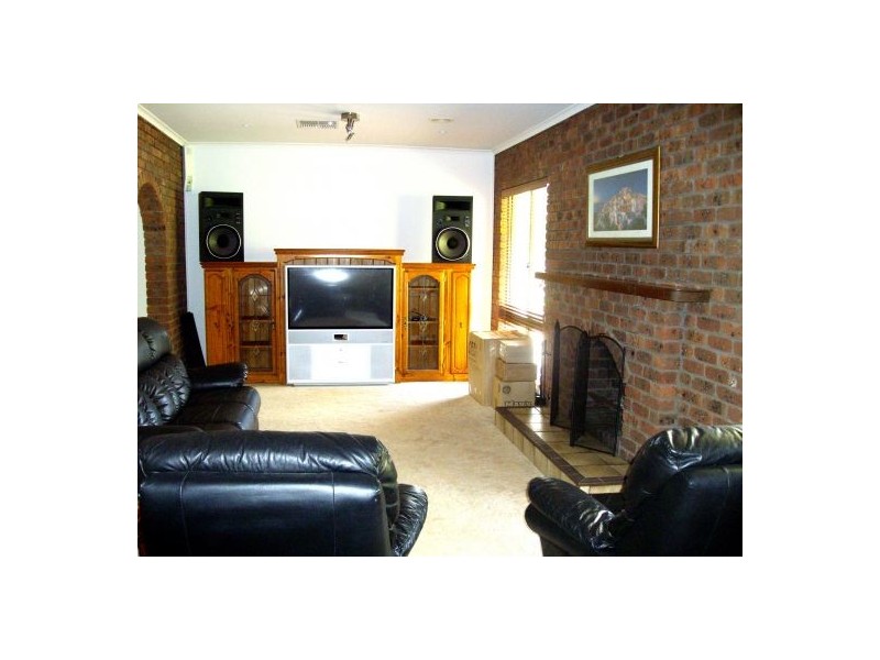 71 Buronga Drive, Lavington NSW 2641