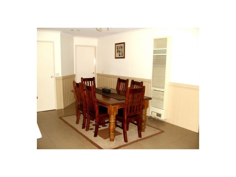 62 Dumbrell Circuit, Lavington NSW 2641