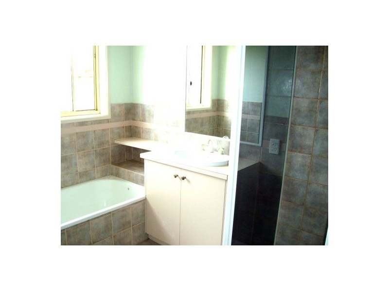 62 Dumbrell Circuit, Lavington NSW 2641