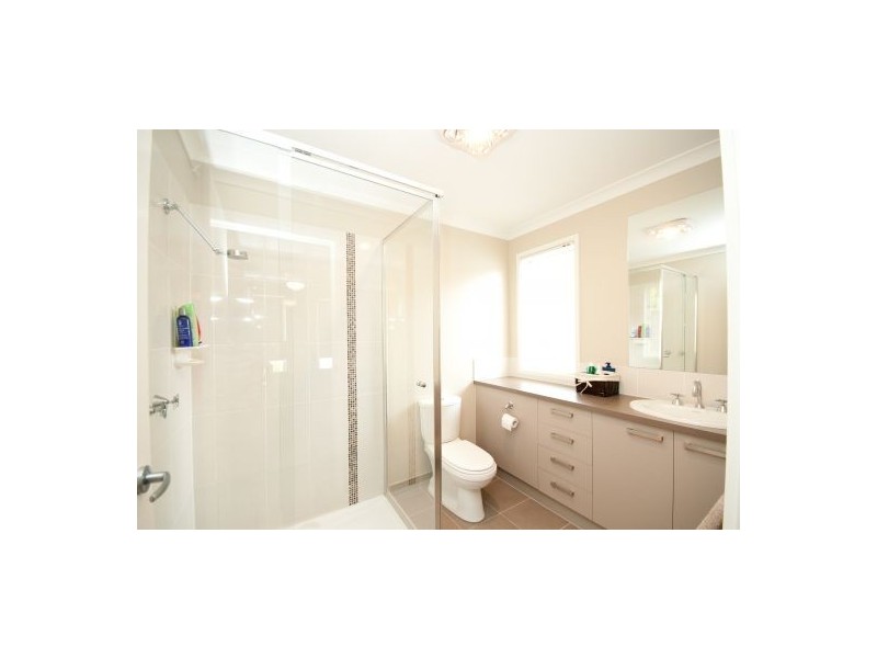 121 Whitebox Cct, Thurgoona NSW 2640