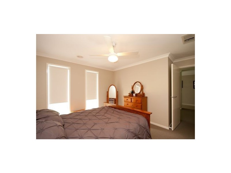 121 Whitebox Cct, Thurgoona NSW 2640