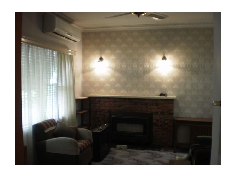 386 Union Rd, Lavington NSW 2641