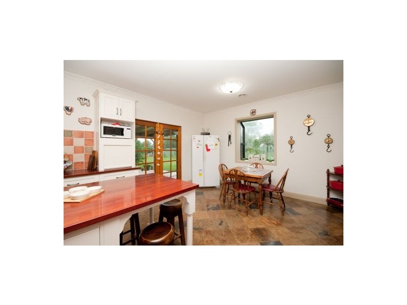 139 Townsend St, Howlong NSW 2643