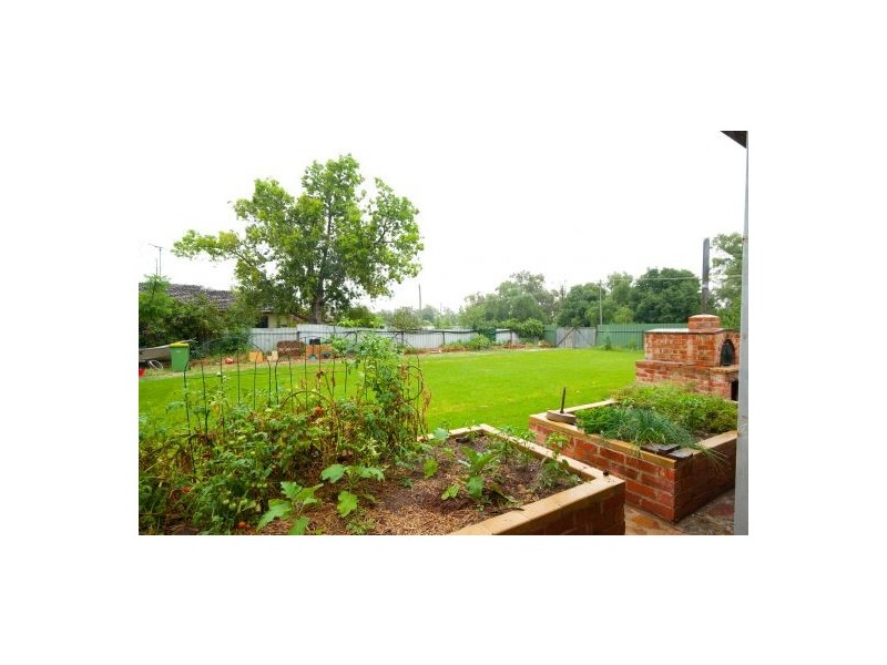 139 Townsend St, Howlong NSW 2643