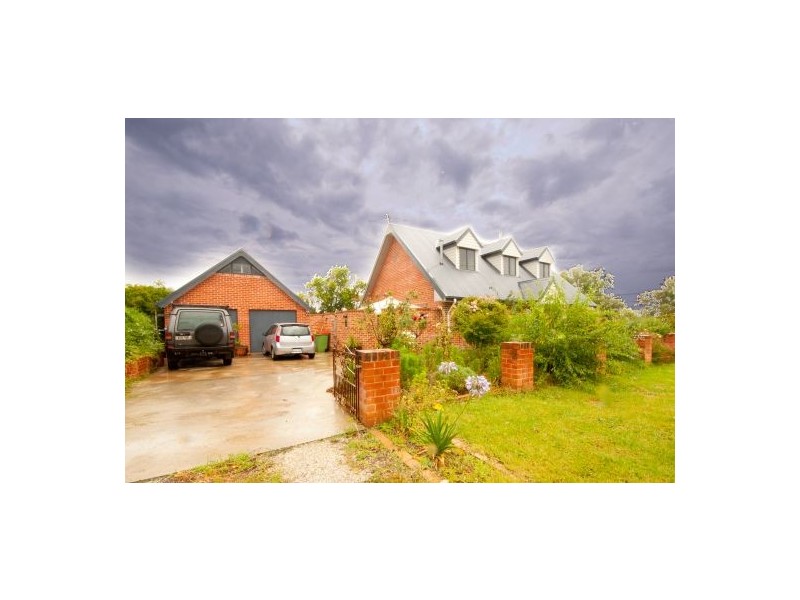 139 Townsend St, Howlong NSW 2643