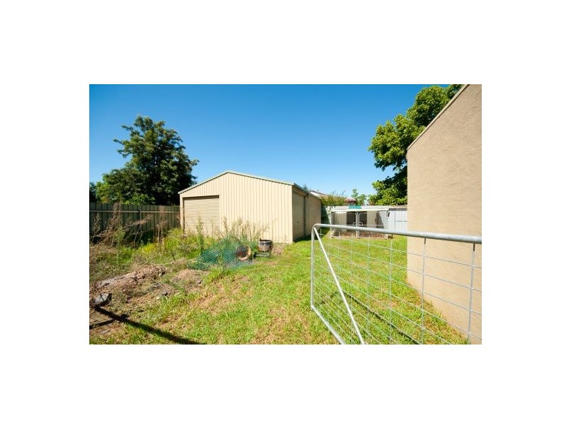 318 Sutherland St, Lavington NSW 2641